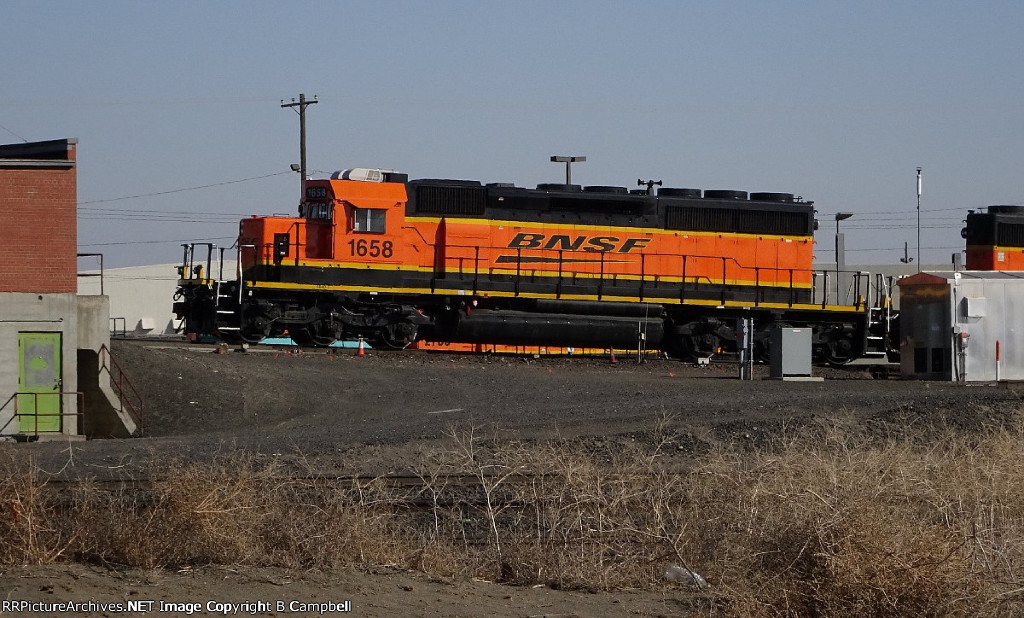 BNSF 1658